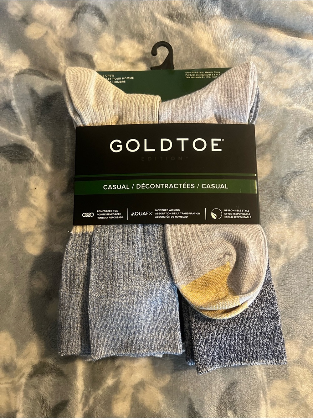 Gold Toe Casual Crew Socks - Light Gray with Yellow Accent